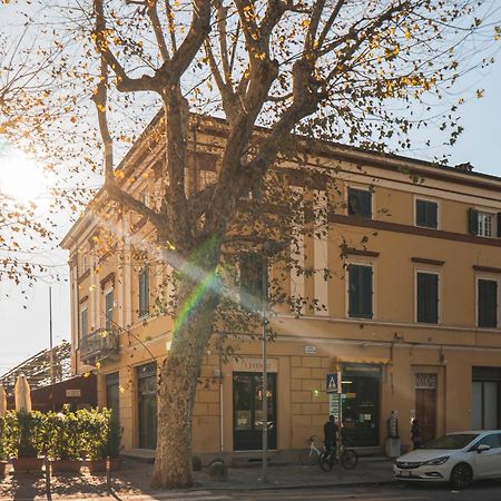 Belvedere Luxury Apartment, View On The Lucca Walls Екстериор снимка