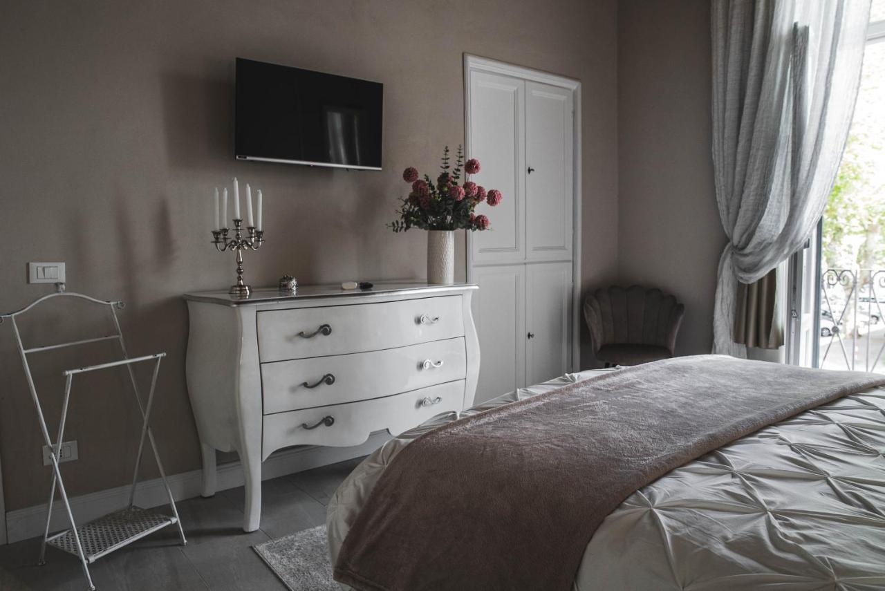 Belvedere Luxury Apartment, View On The Lucca Walls Екстериор снимка